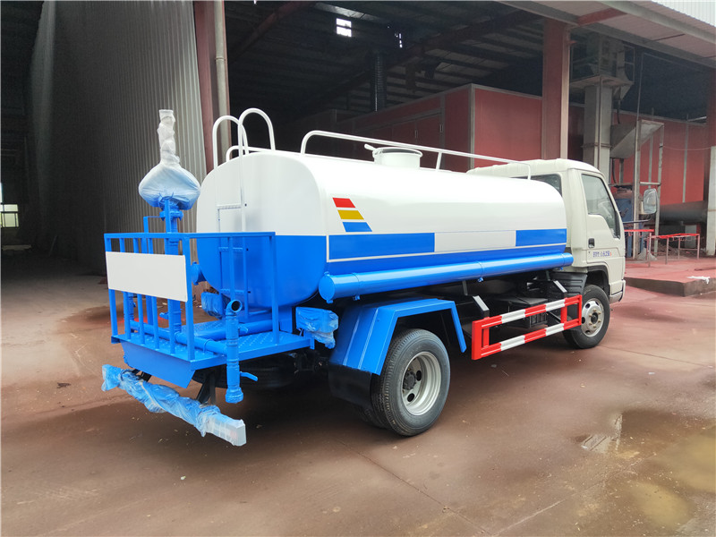 藍(lán)牌3方灑水車(chē)