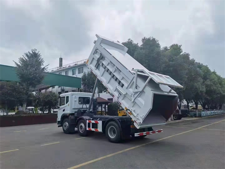 國(guó)六17方20方含水污泥運(yùn)輸車