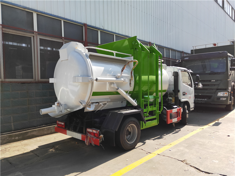 東風(fēng)4方5方餐廚垃圾車(chē)(圓罐)