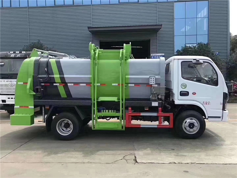 東風5方6方餐廚垃圾車(方罐)