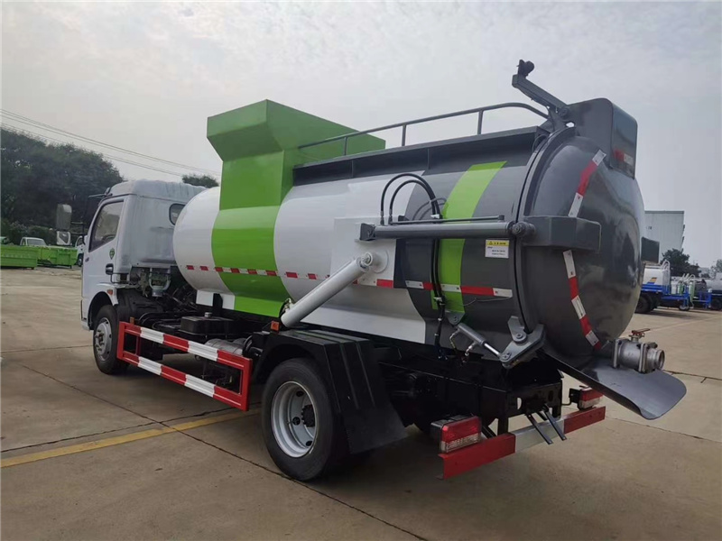 東風(fēng)7方餐廚垃圾車(chē)(圓罐)