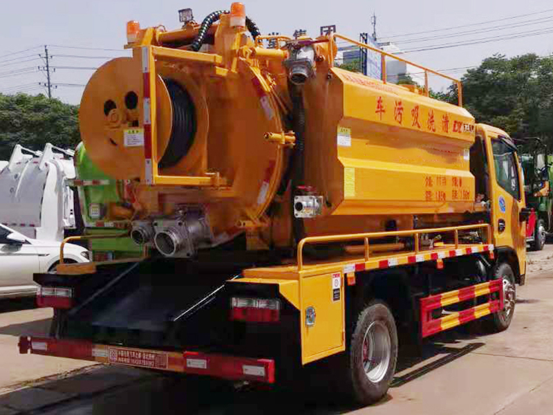 東風(fēng)6立方清洗吸污車